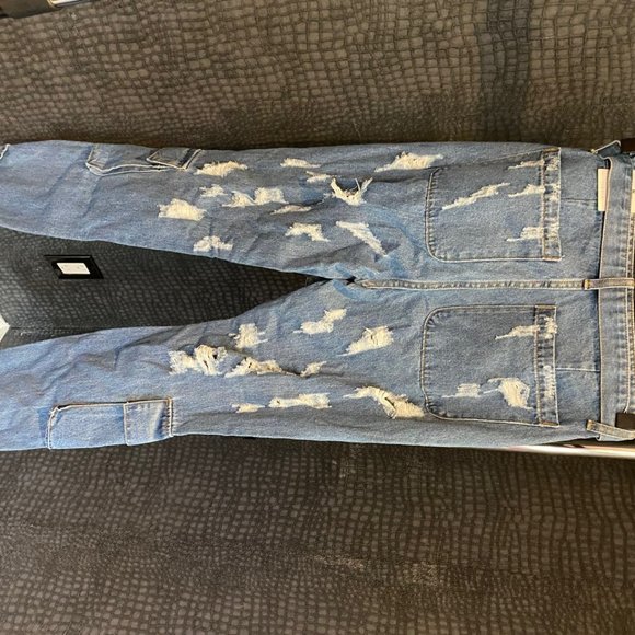 Ripped cargo jeans - Picture 3 of 3